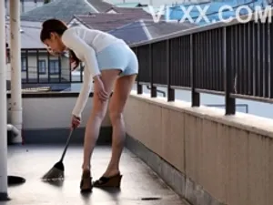 Phát hiện cô bạn cùng phòng là gái chat sex trên mạng